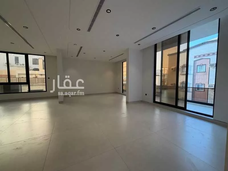 7 bedroom apartment in Al Salamah 5