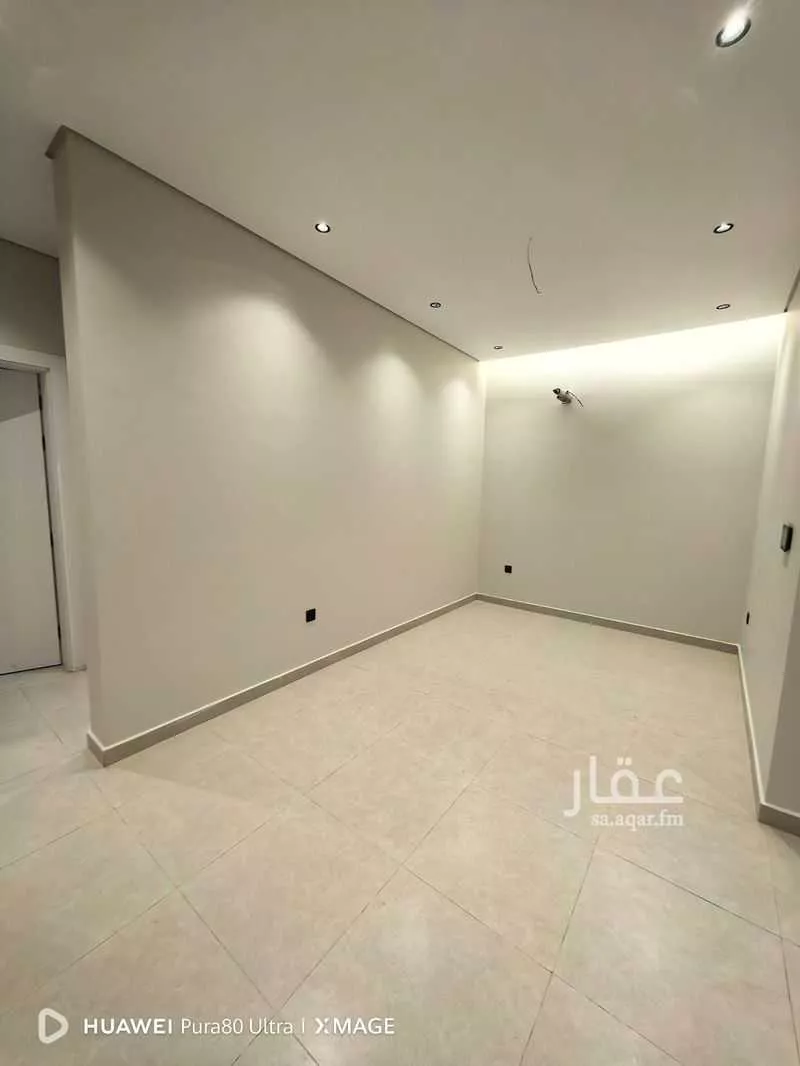 شقة 3 غرف في الريان 5
