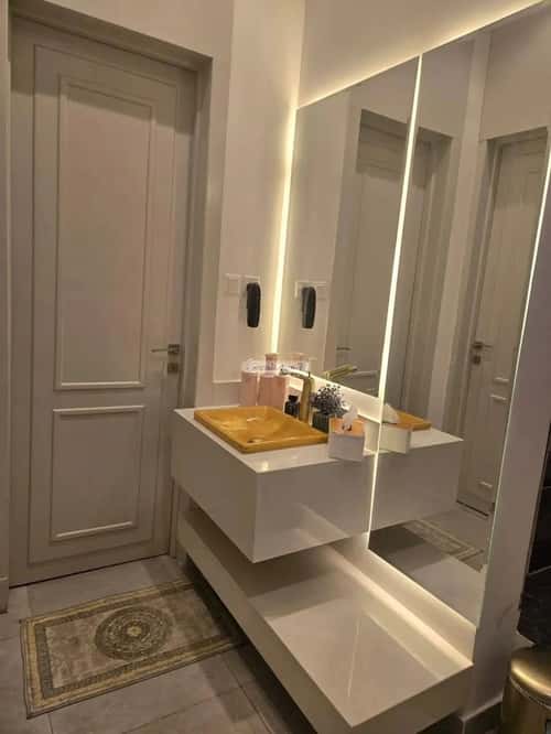 8 bedroom villa in Al Zahrah, Riyadh 13