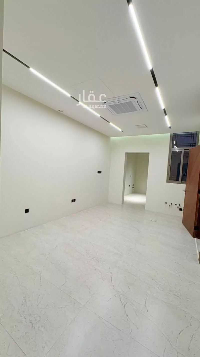 6 bedroom villa in Al Mahdiyyah 10