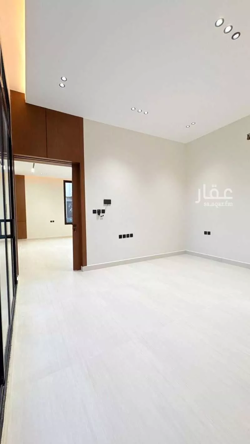 5 bedroom villa in Al Mahdiyyah 14