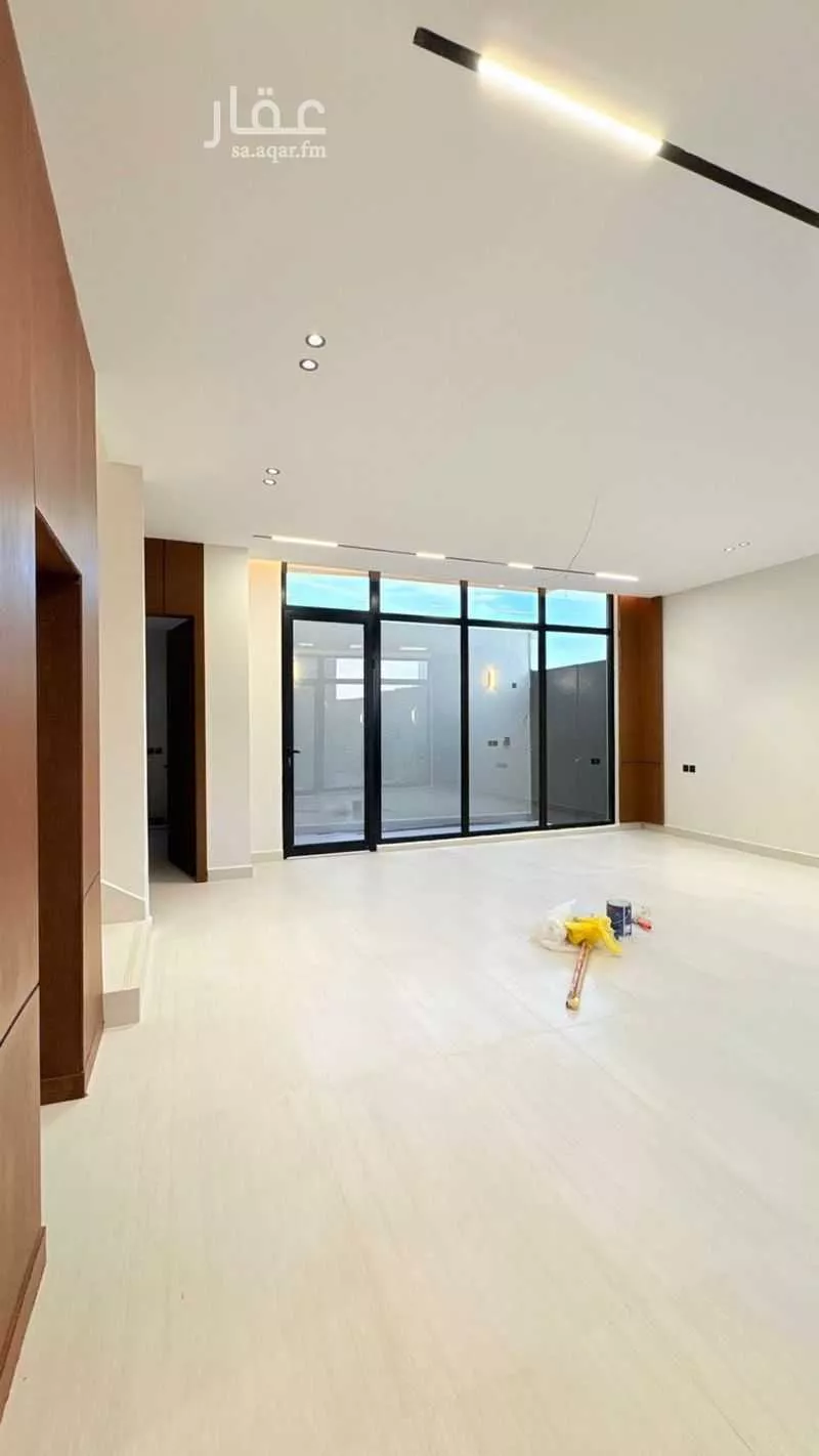 5 bedroom villa in Al Mahdiyyah 6
