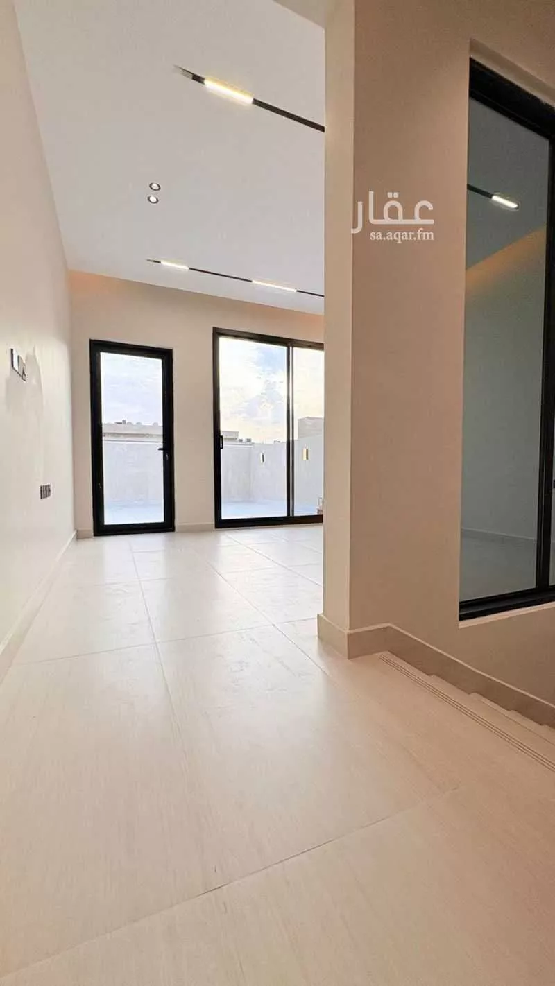 5 bedroom villa in Al Mahdiyyah 10