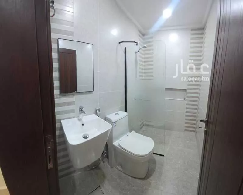 عمارة 95 م² في الرحاب 8
