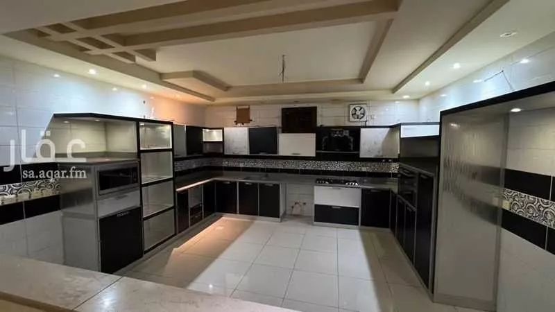 5 bedroom apartment in Al Buhayrat, Makkah 6