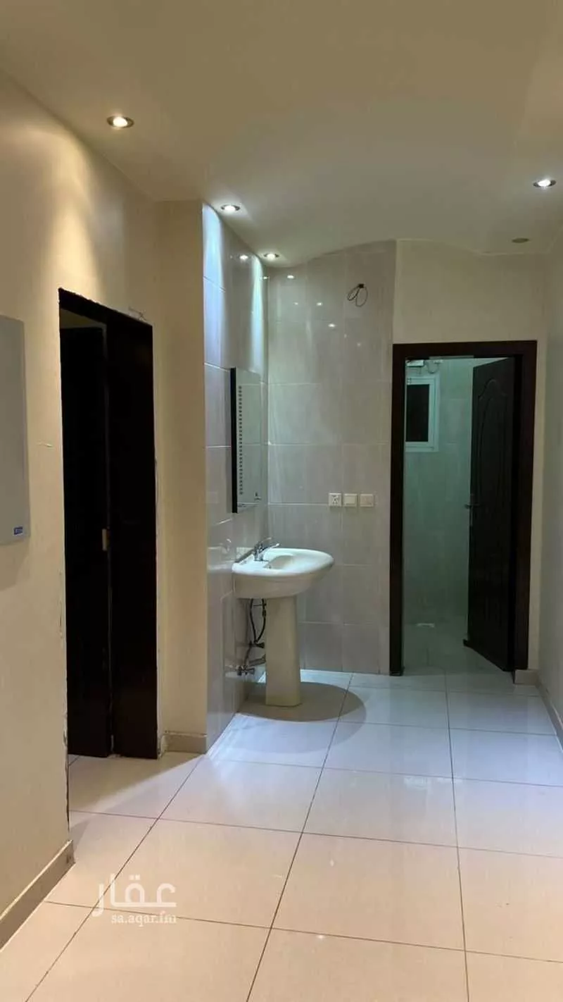 5 bedroom apartment in Al Buhayrat, Makkah 9