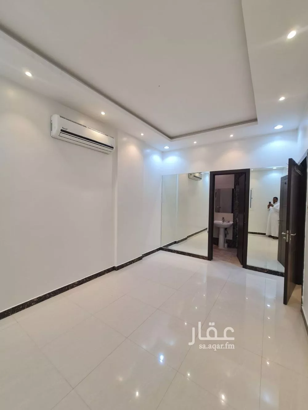 3 bedroom apartment in Al Malqa 5
