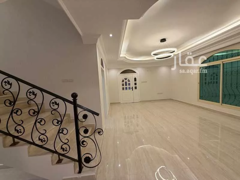 5 bedroom villa in Al Nuzhah, Eastern Province 12