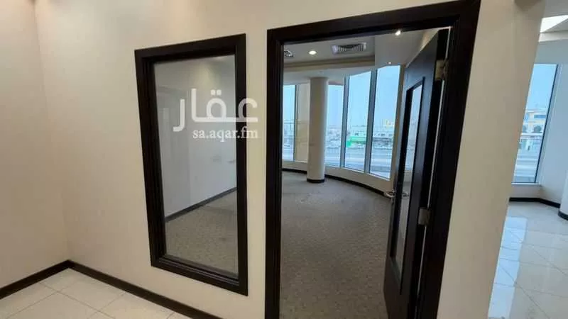 10 bedroom office in At Taawon, Riyadh 7