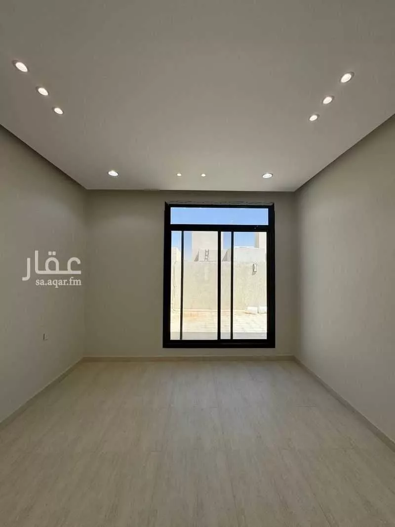 فيلا 4 غرف في الرمال 7