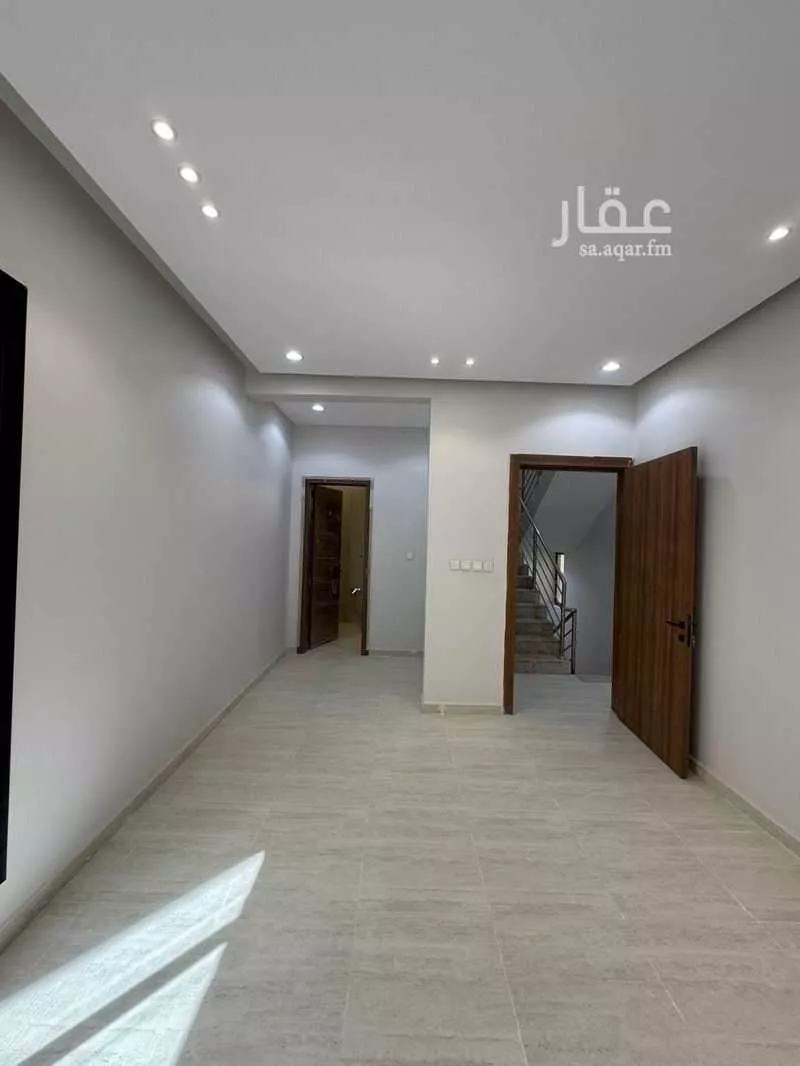 فيلا 4 غرف في الرمال 15