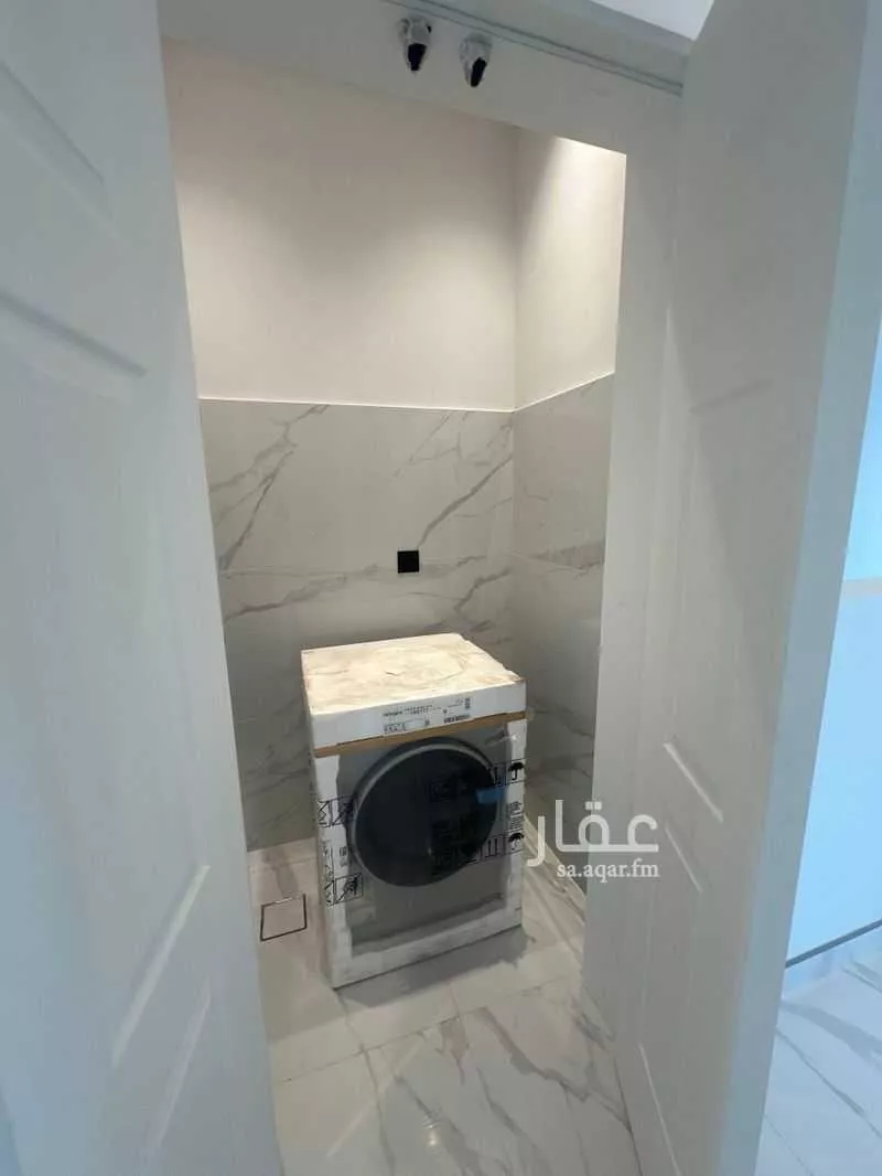 3 bedroom apartment in Al Nakheel 8