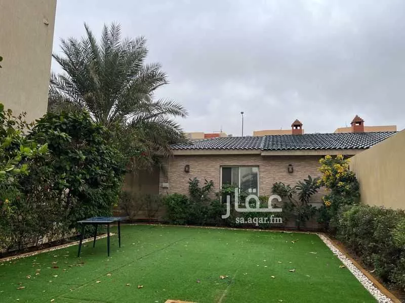 فيلا 4 غرف في الوادي 22