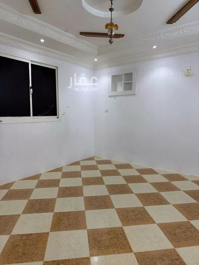 5 bedroom villa in Al Uraija Al Gharbiyah 7