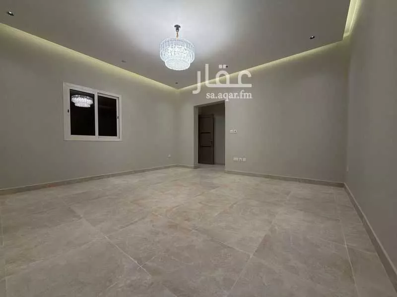 فيلا 6 غرف في الجنادرية 9