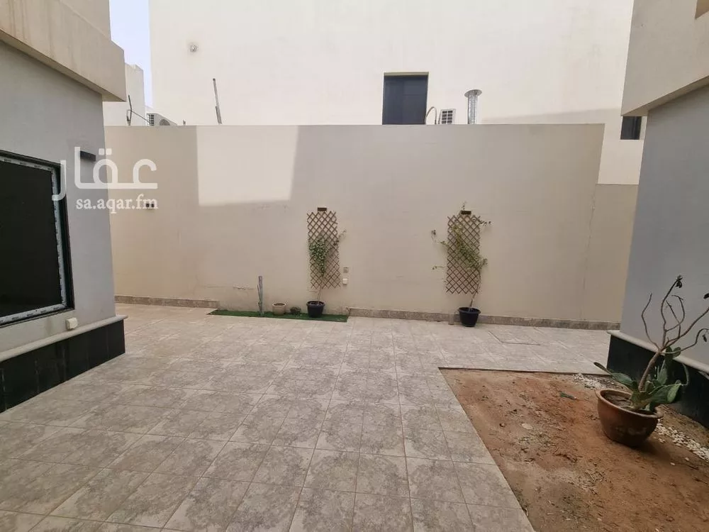 فيلا 4 غرف في الجنادرية 14