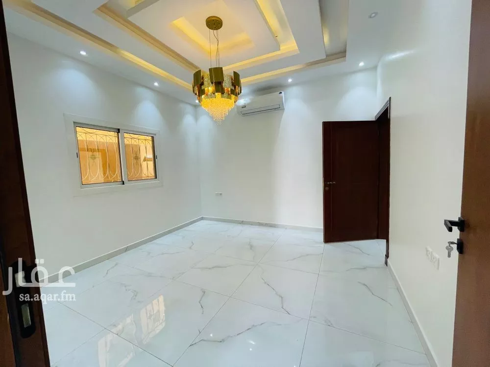 6 bedroom duplex in Al Malqa 11