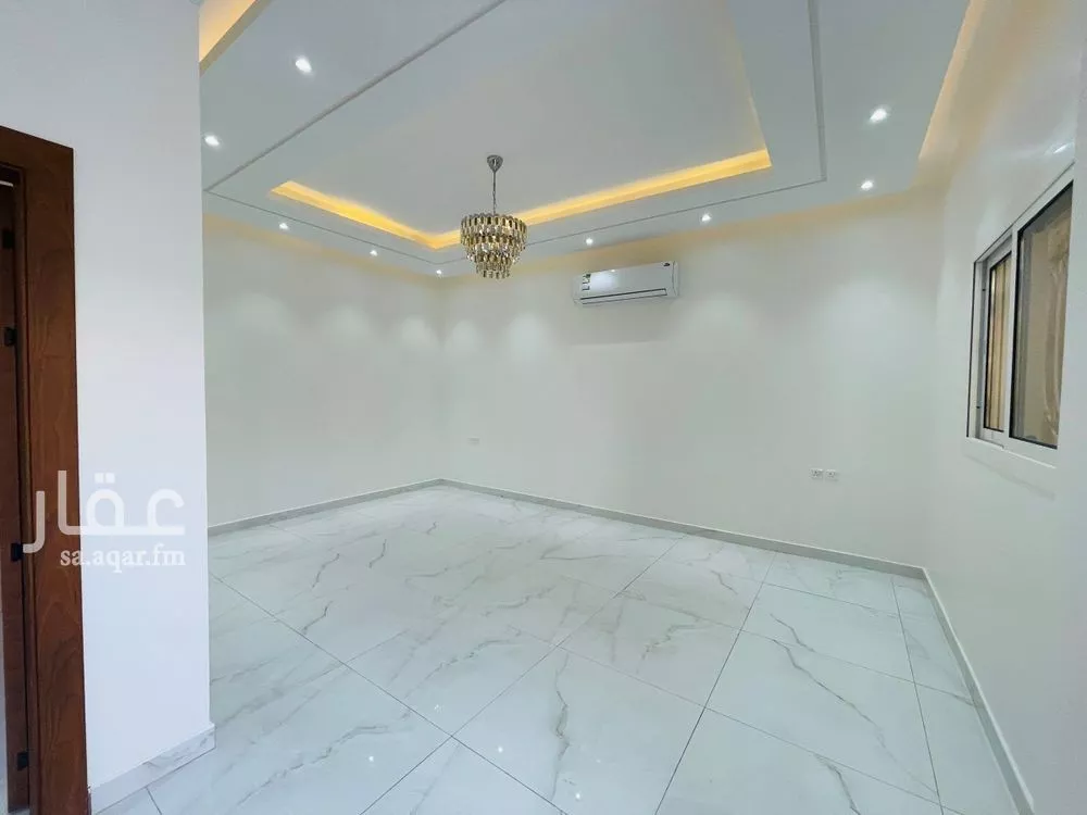 6 bedroom duplex in Al Malqa 12