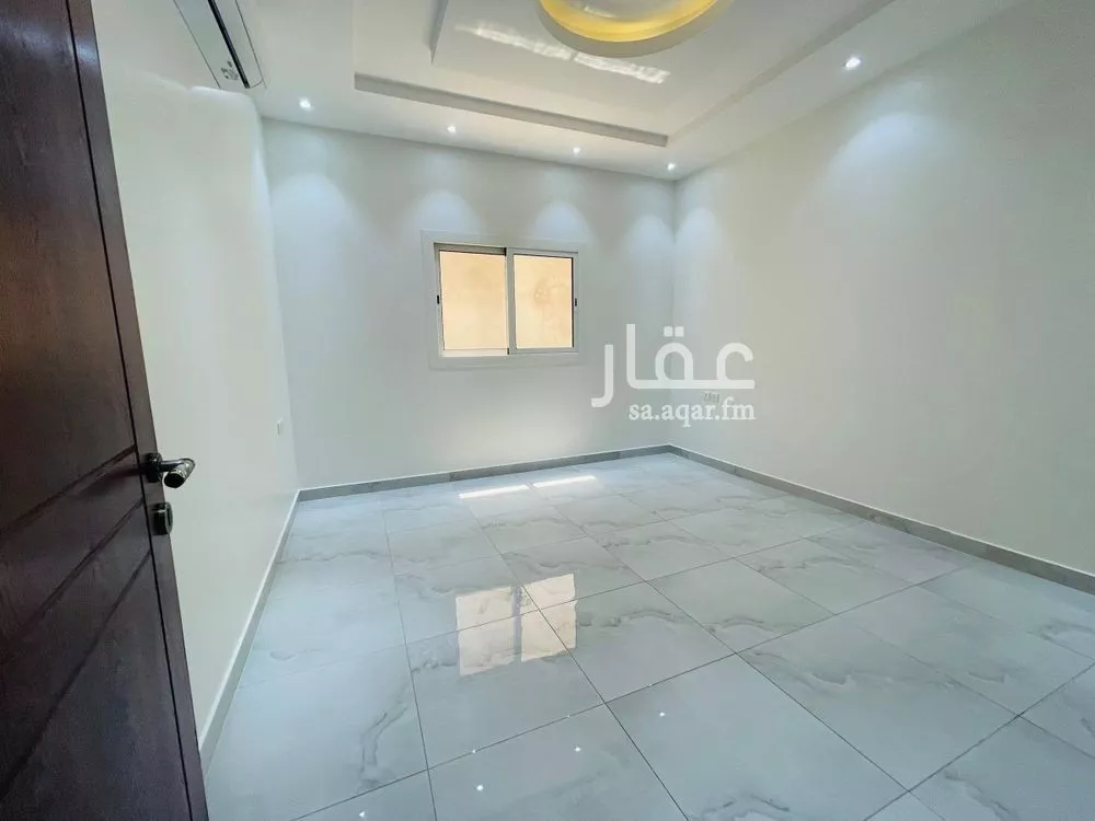 6 bedroom duplex in Al Malqa 14