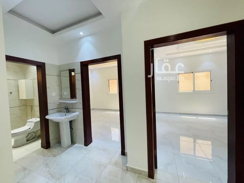 6 bedroom duplex in Al Malqa 21