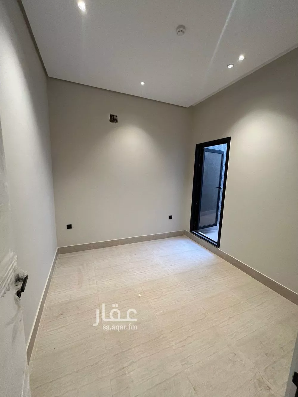 فيلا 3 غرف في الرمال 5