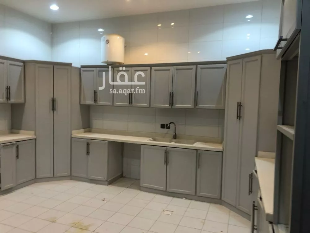 فيلا 8 غرف في الرمال 5