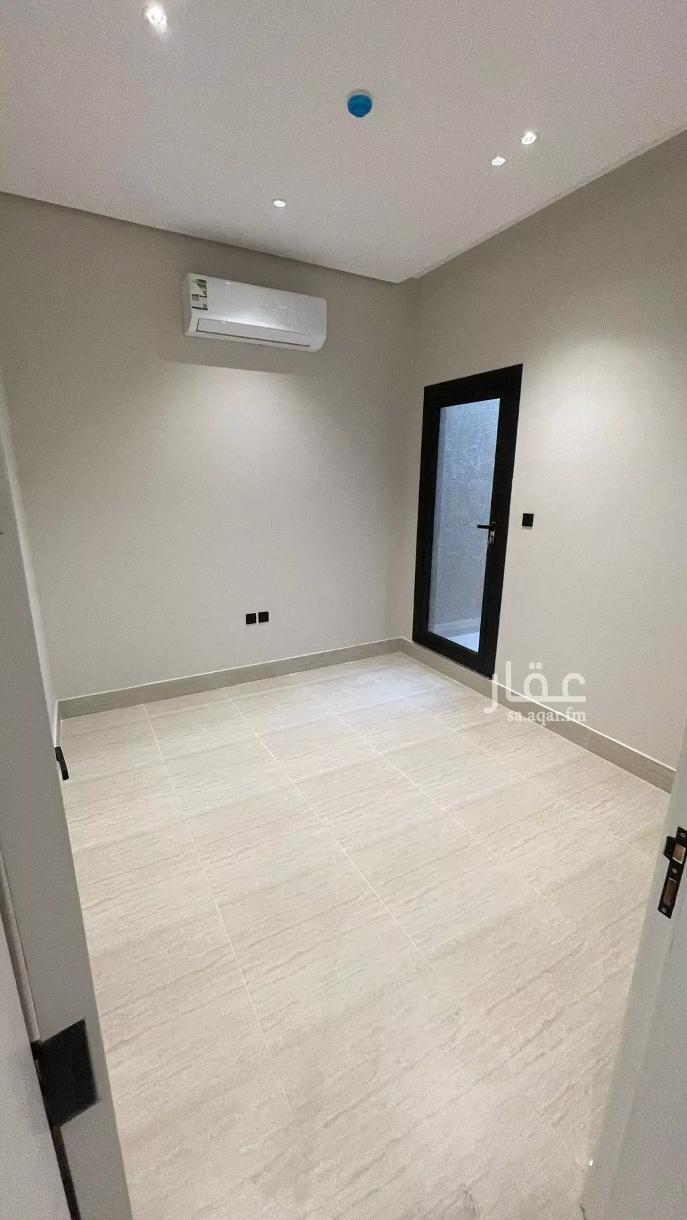 فيلا 3 غرف في الرمال 13
