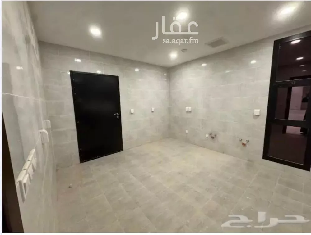 4 bedroom villa in Al Janadriyah 4