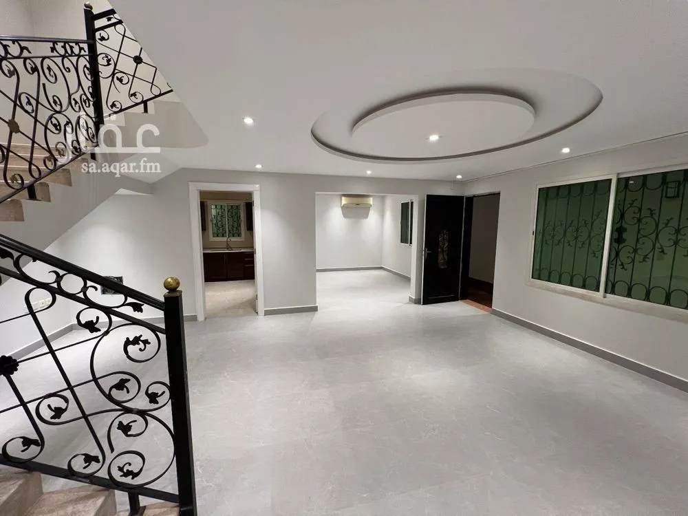 4 bedroom villa in Al Rabie 6
