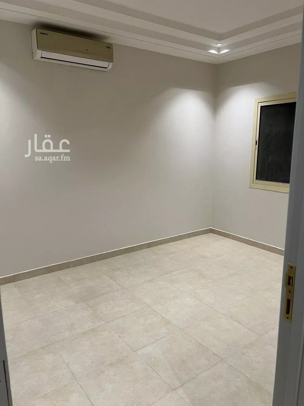 فيلا 9 غرف في الياسمين 22