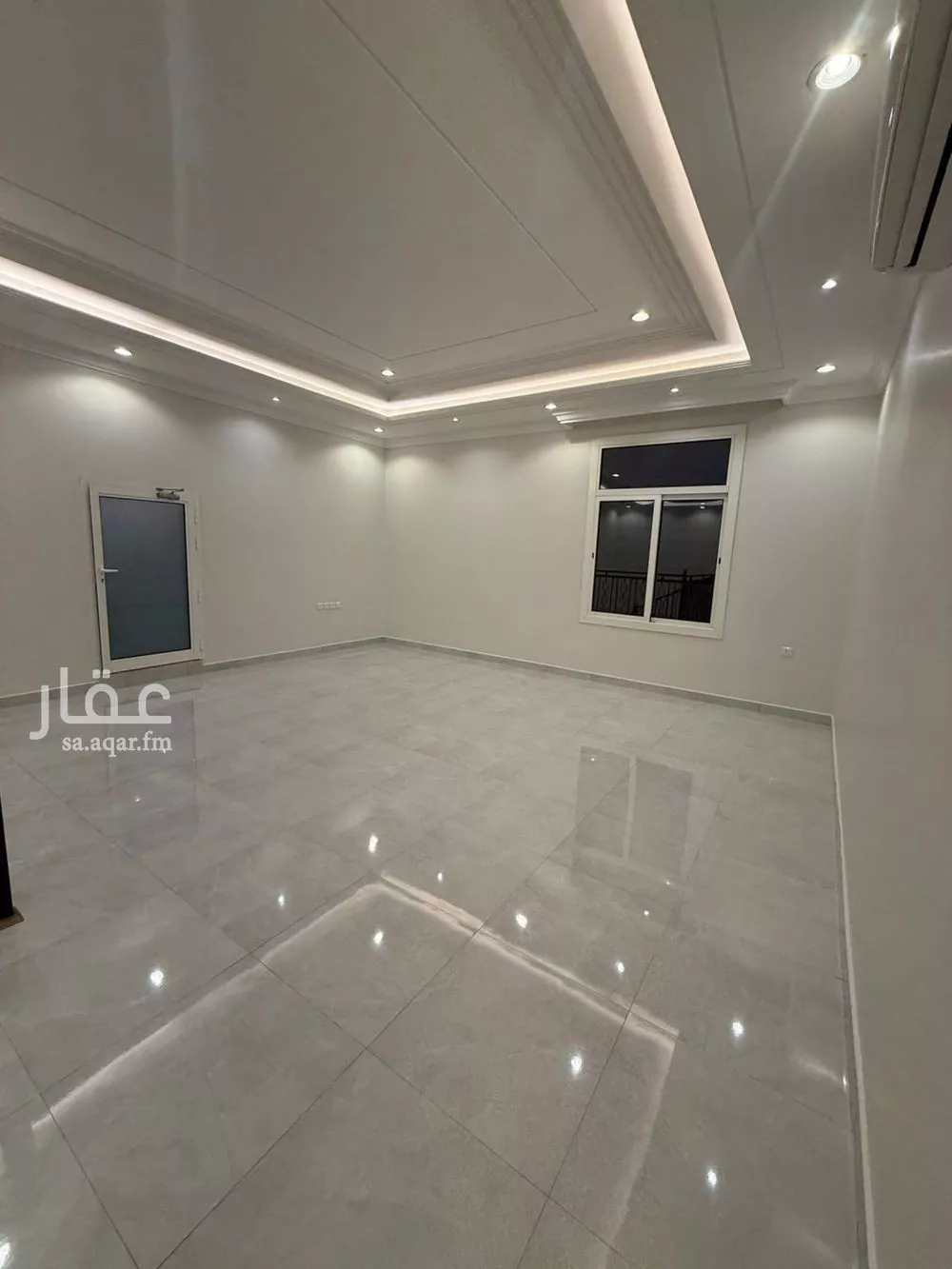 فيلا 4 غرف في النرجس 24
