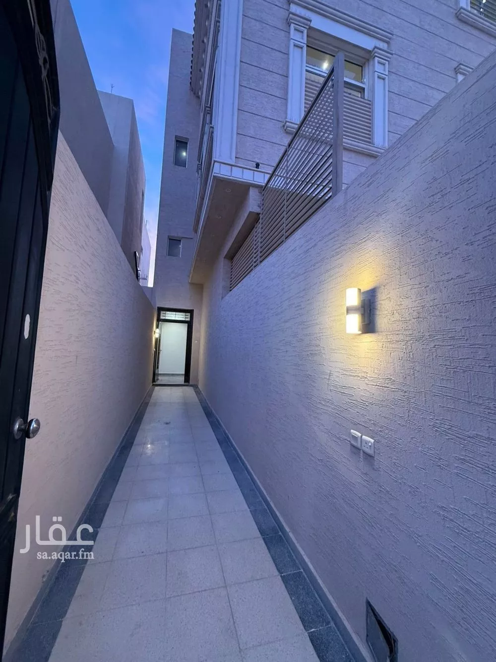 فيلا 4 غرف في النرجس 9