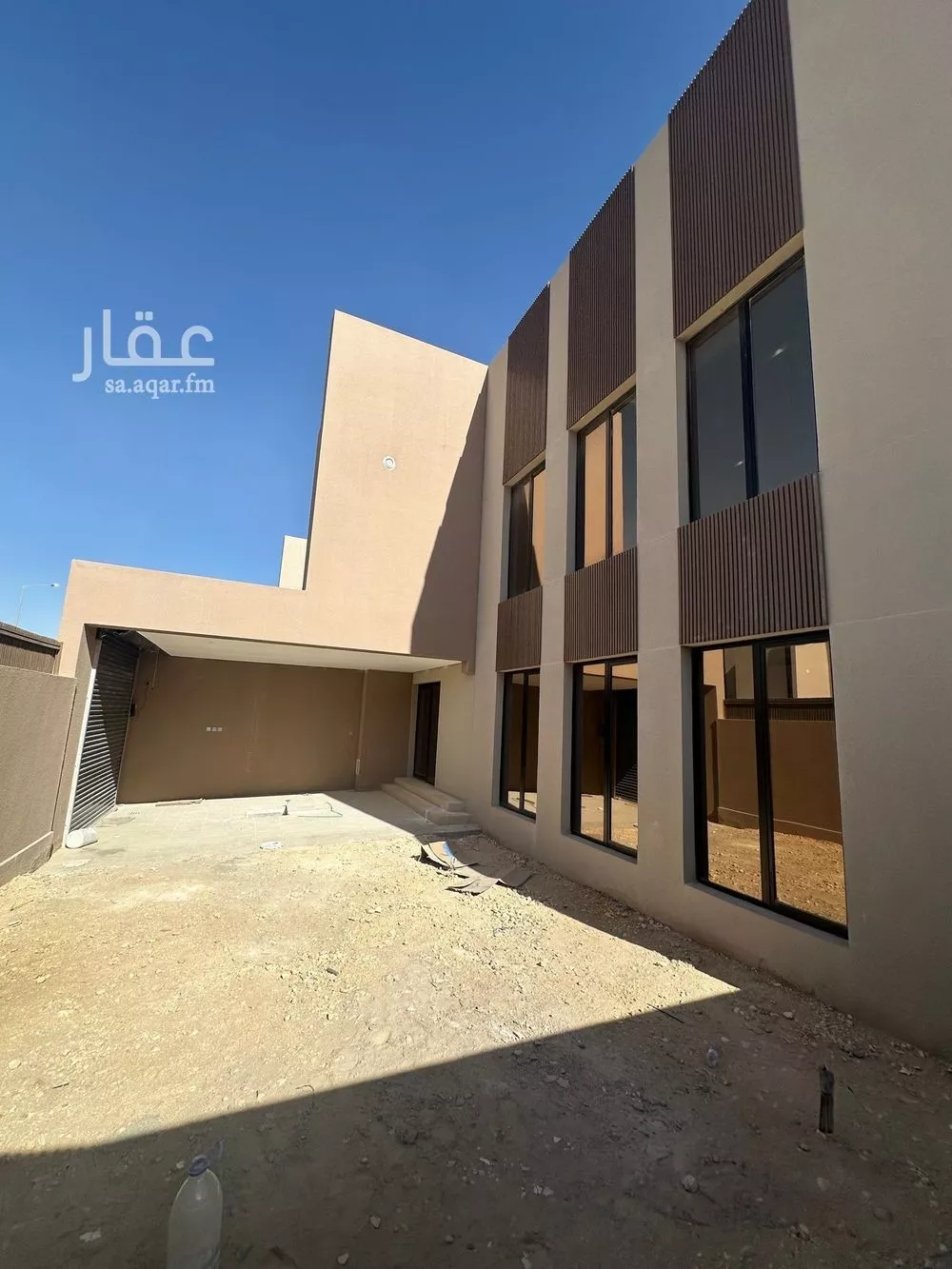 فيلا 5 غرف في العارض 7