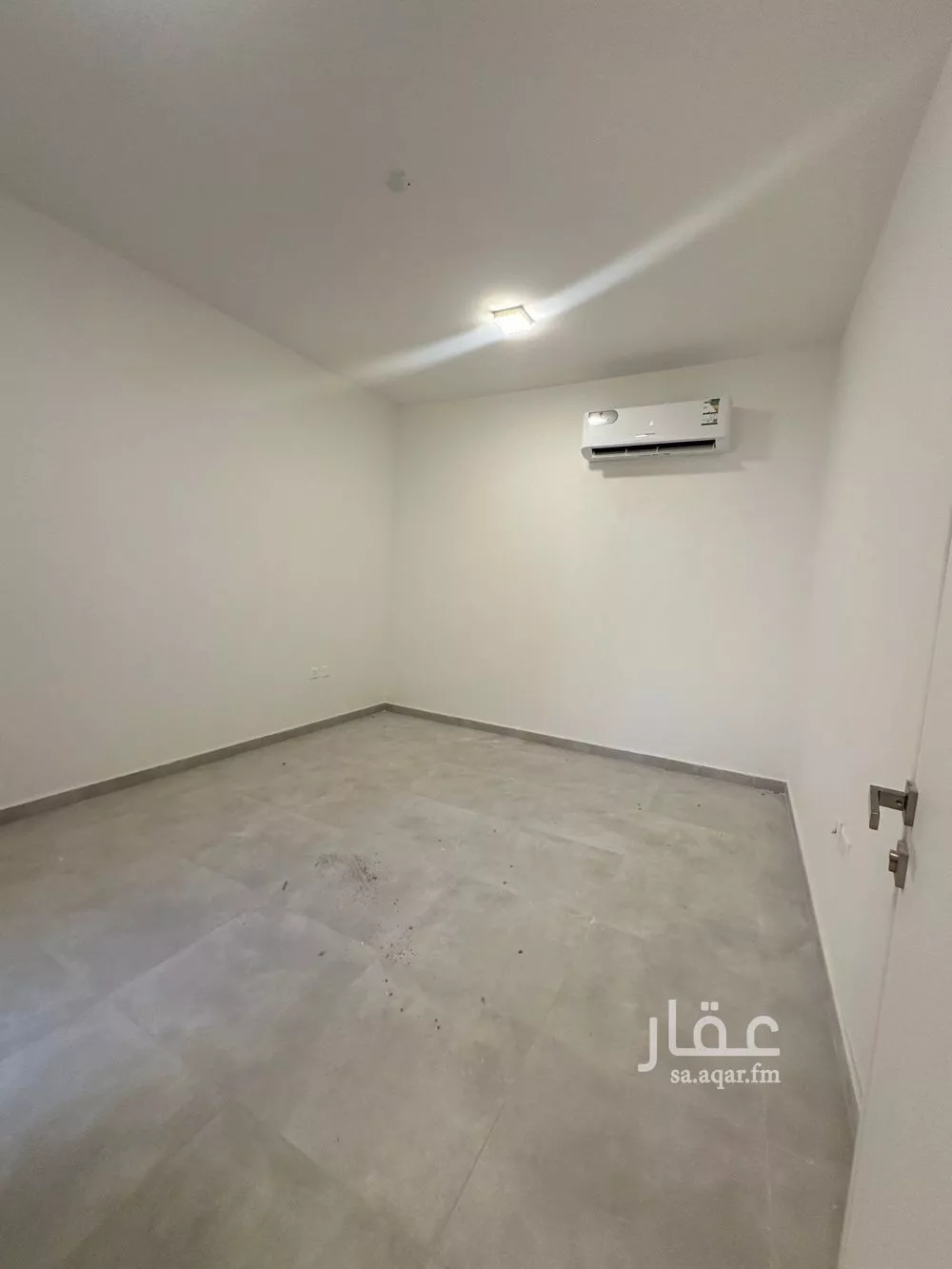 فيلا 5 غرف في النرجس 8