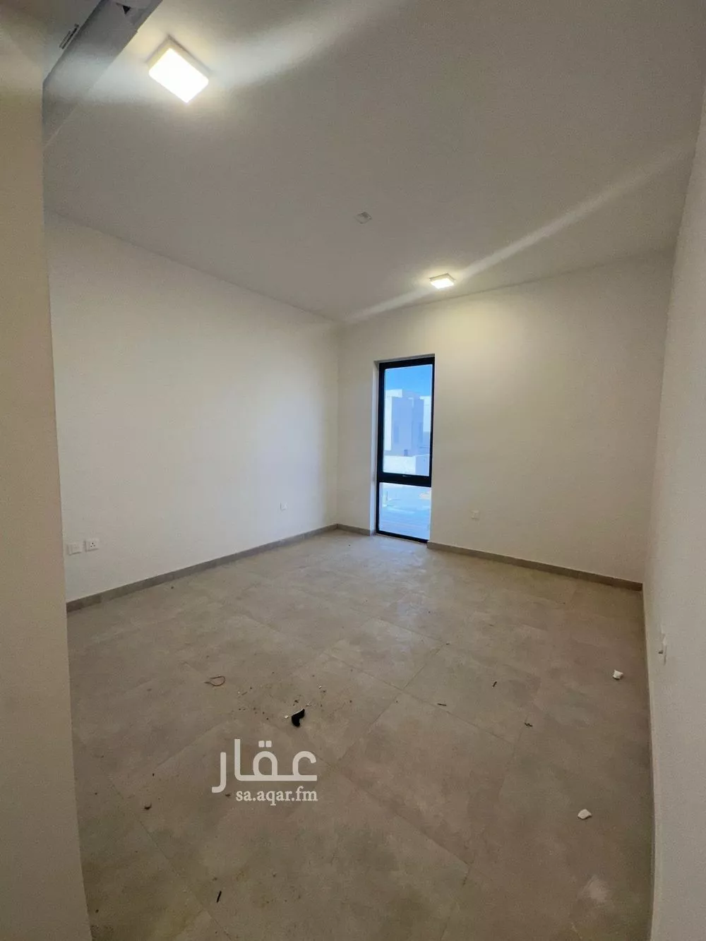 فيلا 5 غرف في النرجس 9