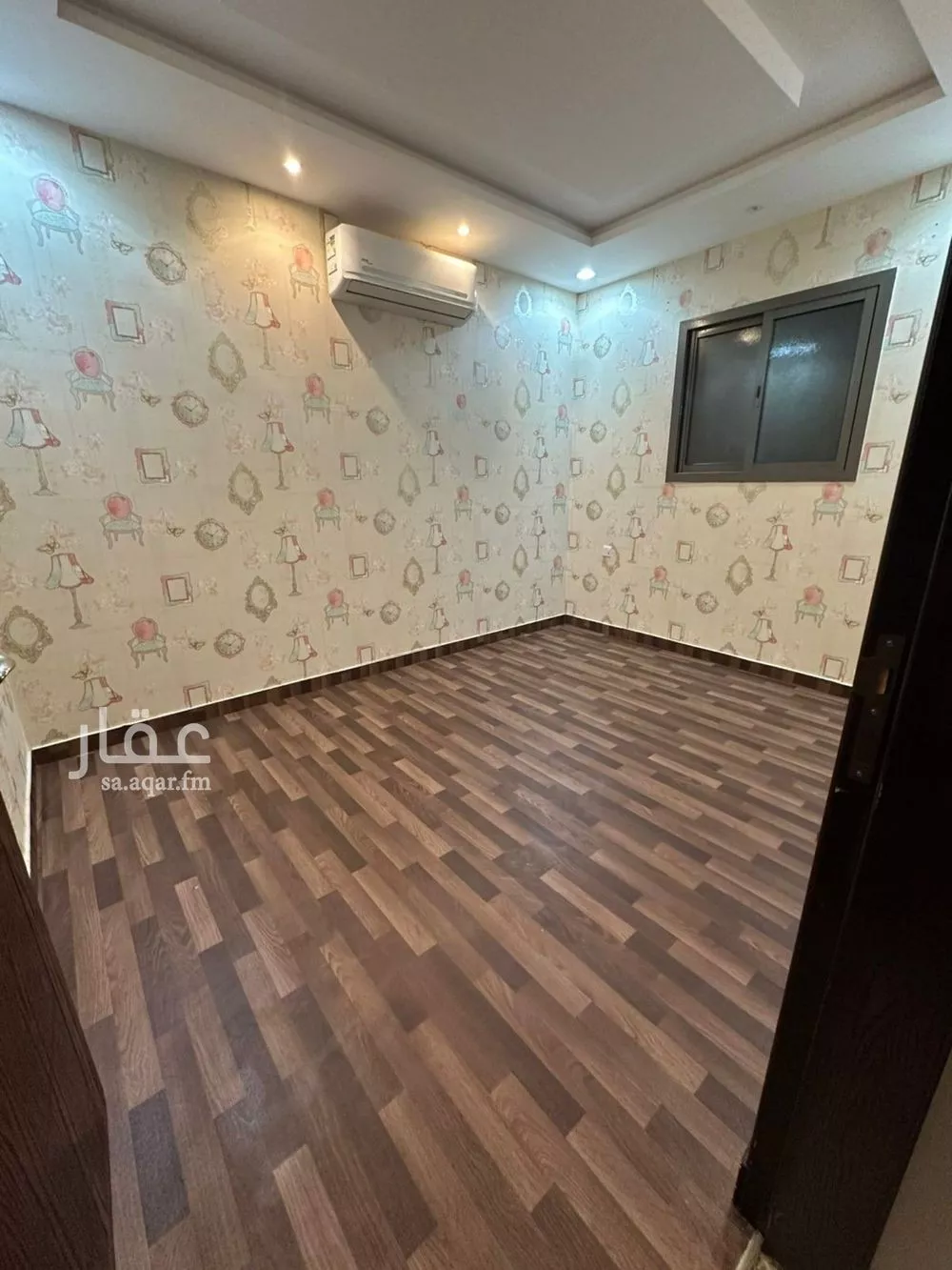 4 bedroom villa in Dhahrat Laban 11