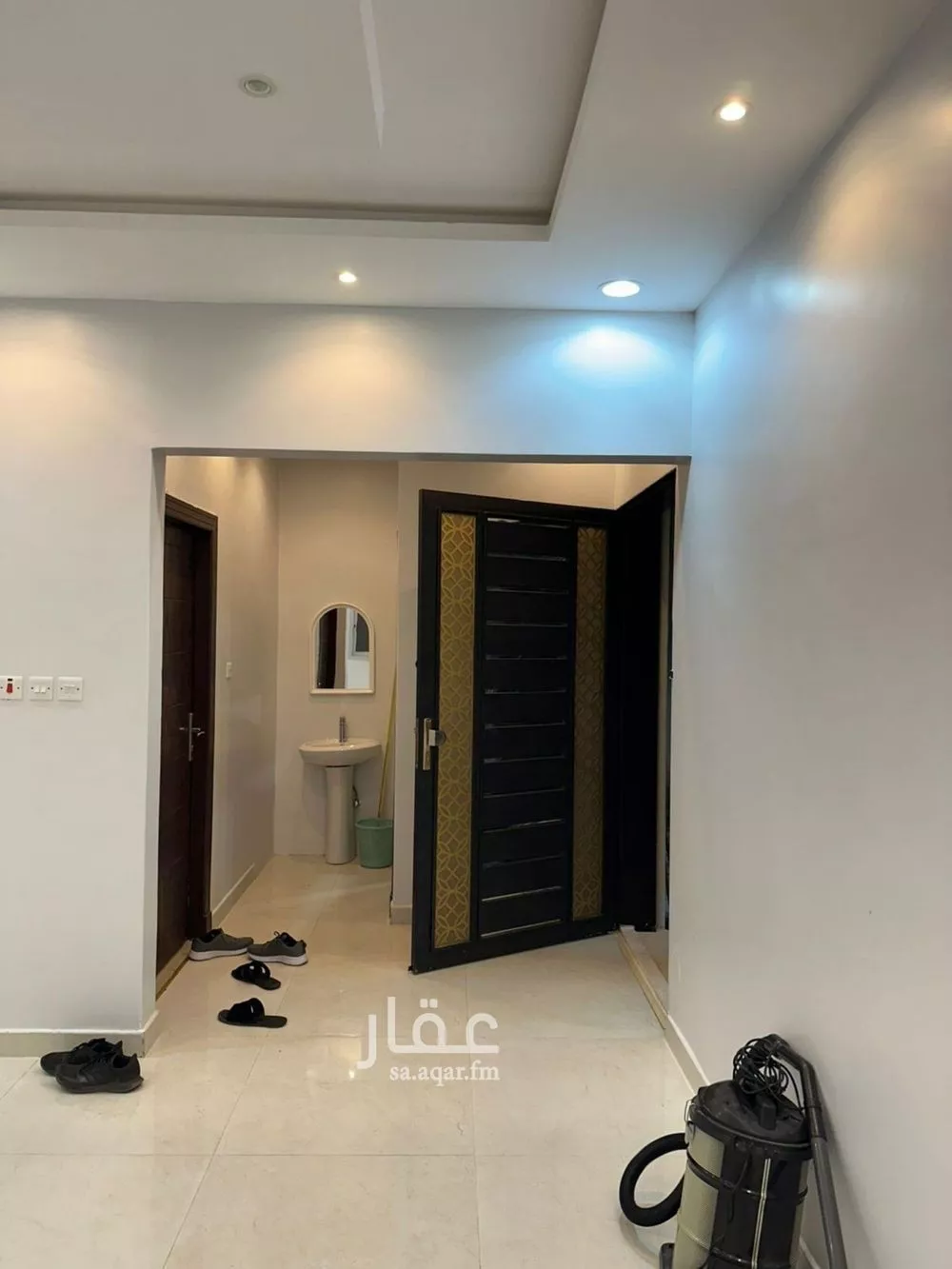 4 bedroom villa in Dhahrat Laban 12