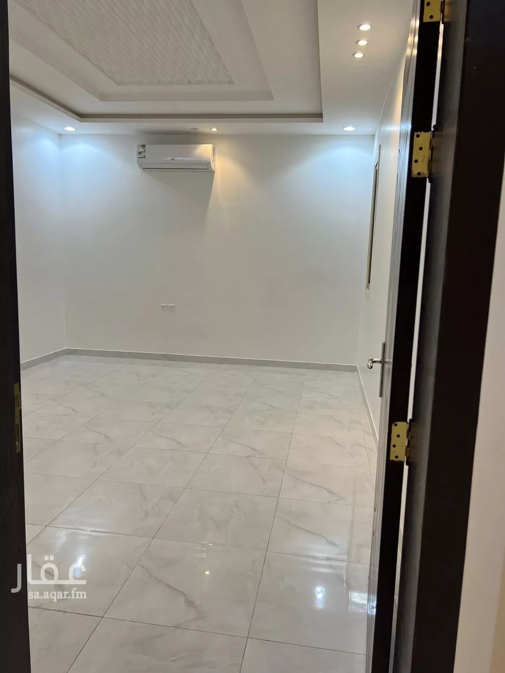 8 bedroom villa in Al Rimal 12