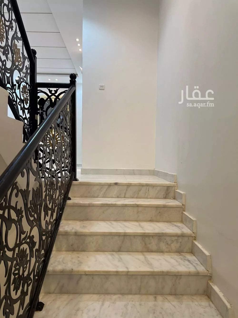 8 bedroom villa in Al Rimal 15