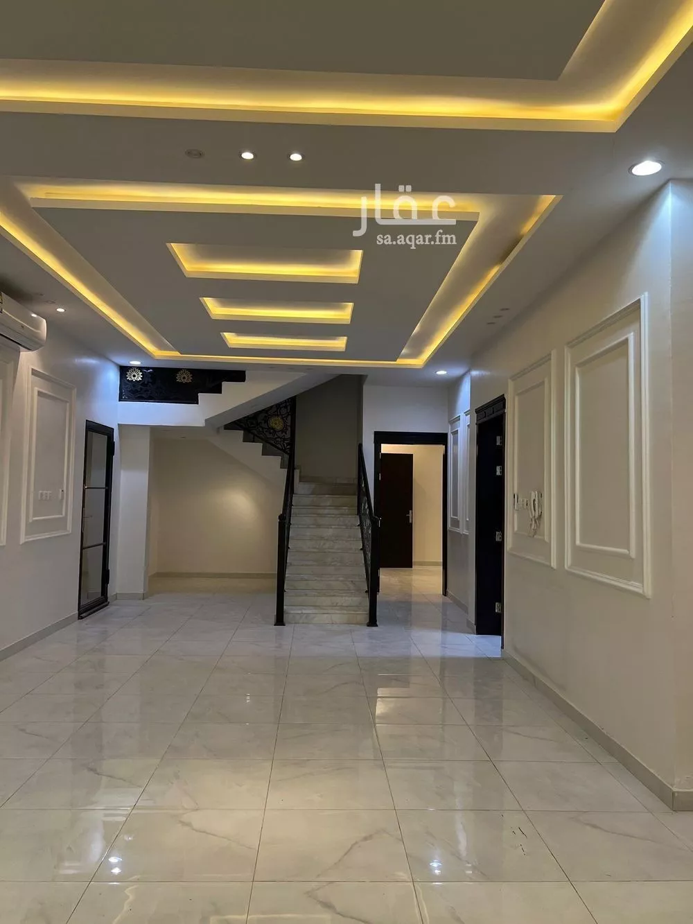 8 bedroom villa in Al Rimal 10