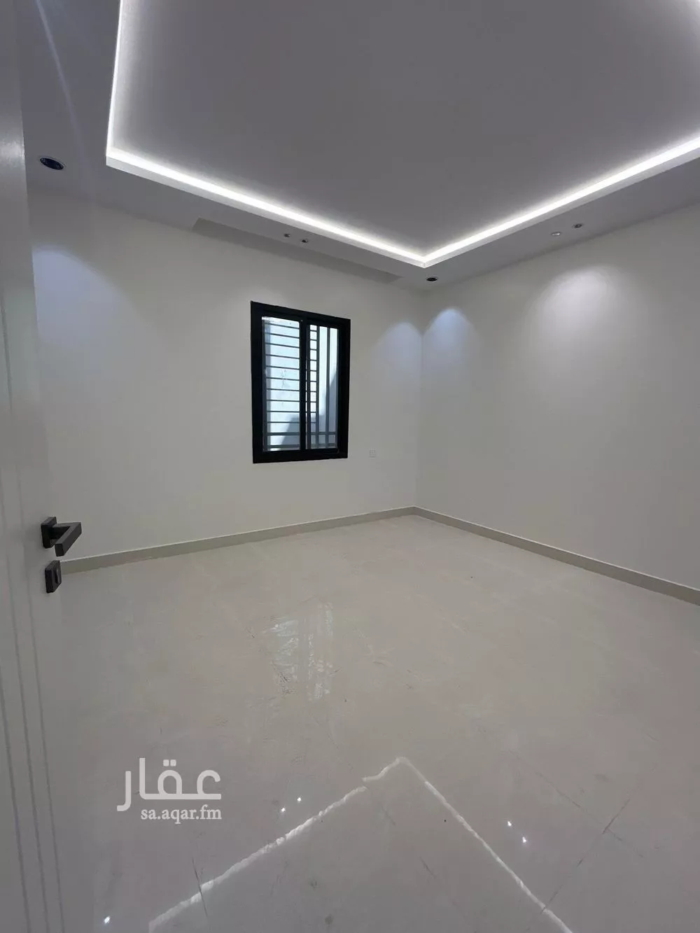 فيلا 7 غرف في النرجس 6