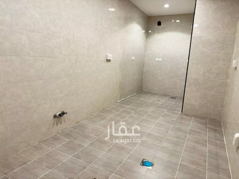 فيلا 9 غرف في الجنادرية 7