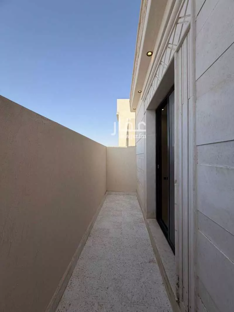 3 bedroom floor in Al Qadisiyah 11