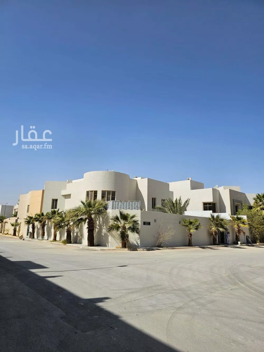 5 bedroom villa in Hittin 2