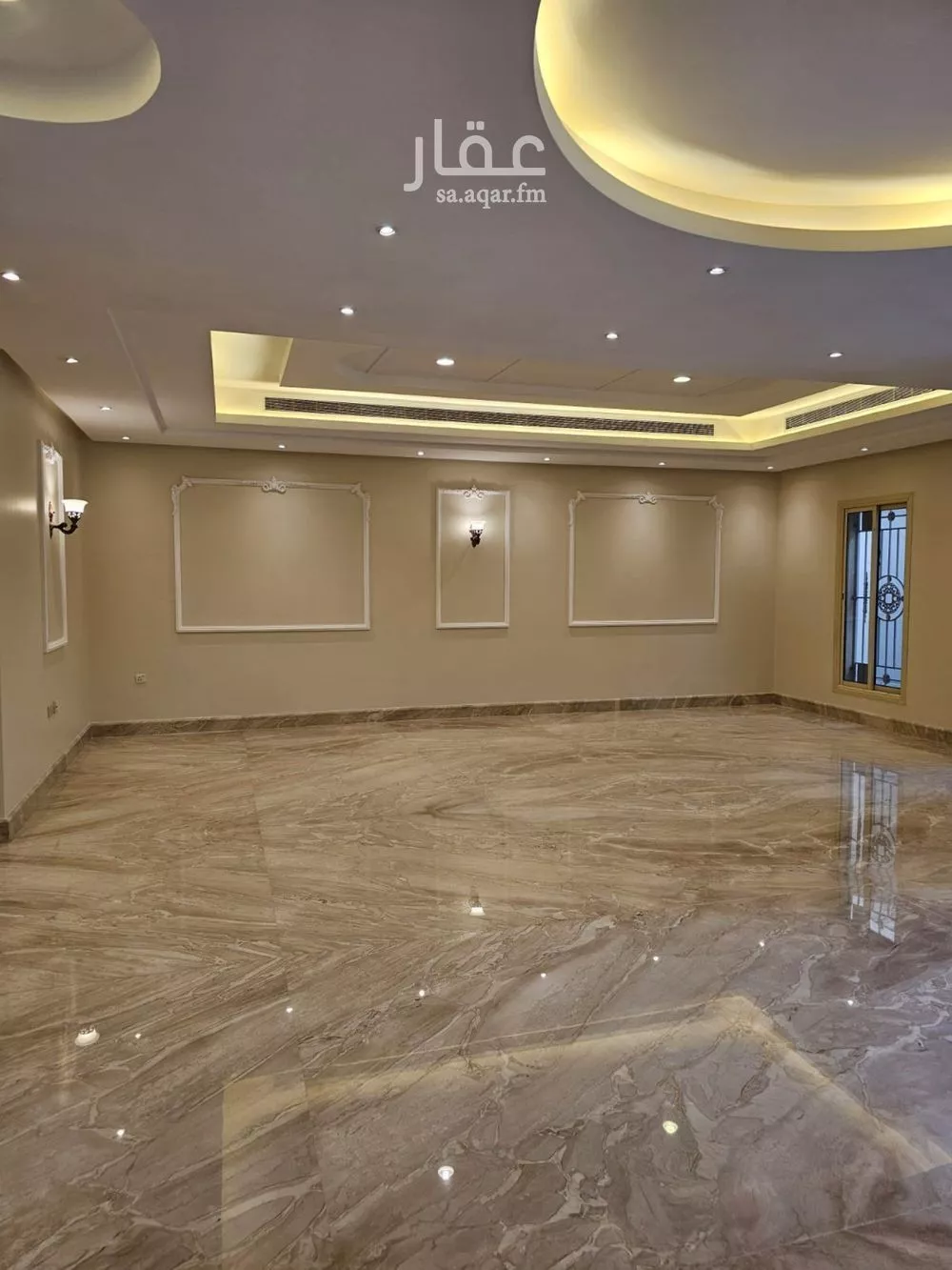 5 bedroom villa in Hittin 22