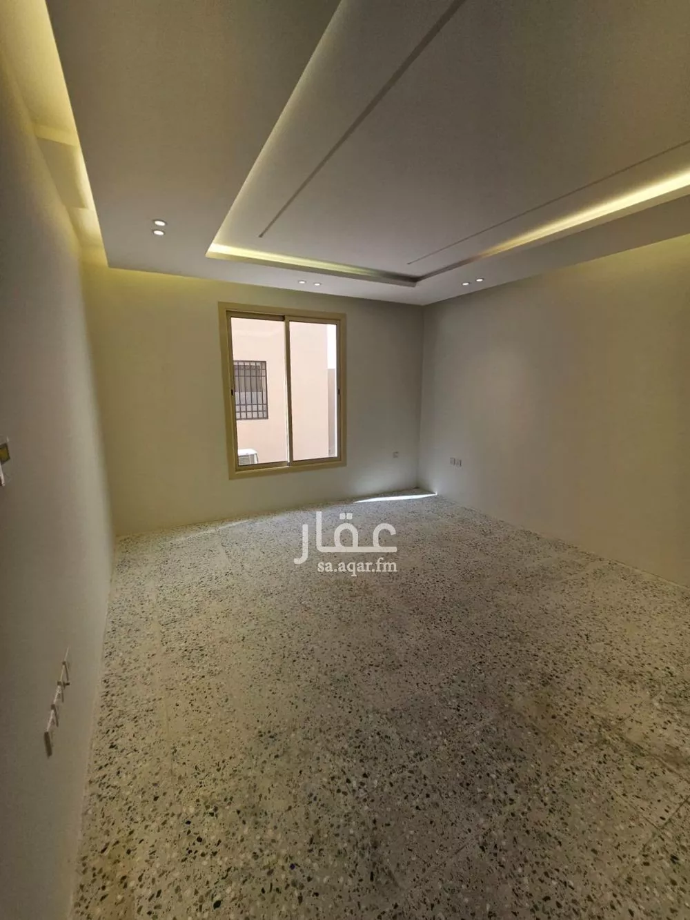 5 bedroom villa in Hittin 27