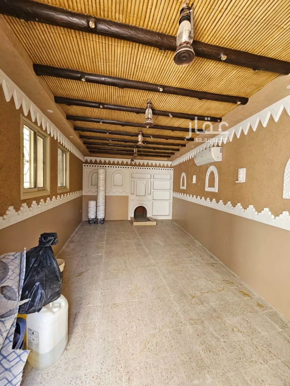 5 bedroom villa in Hittin 10
