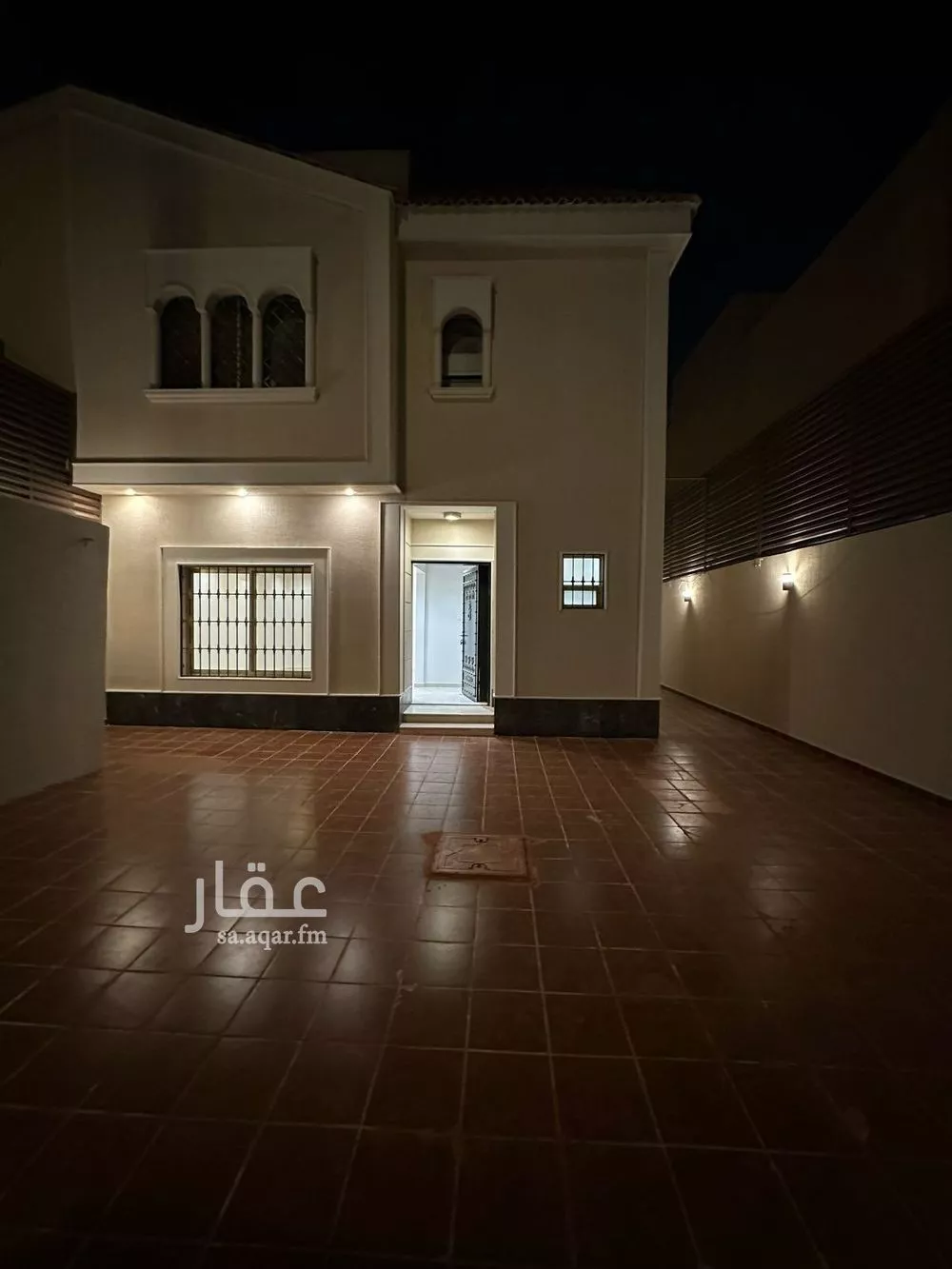 8 bedroom villa in Al Yasmin 20