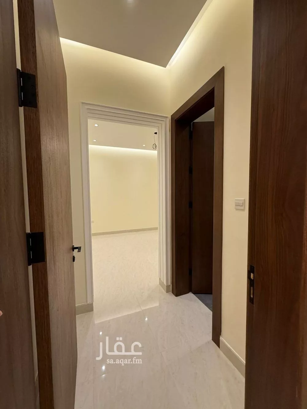 فيلا 7 غرف في النرجس 21