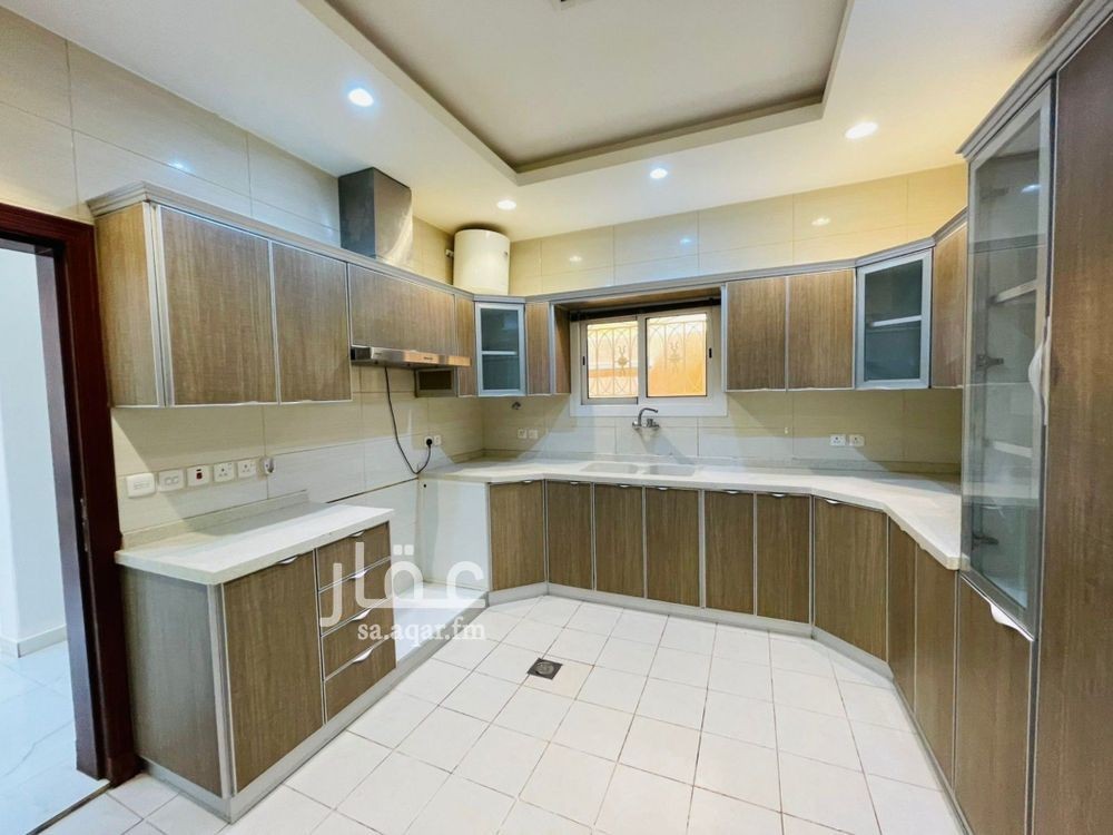 4 bedroom villa in Al Malqa, Riyadh 6